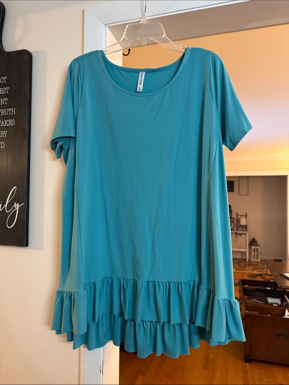 Women's Blue Ruffle Hem Short Sleeve Top